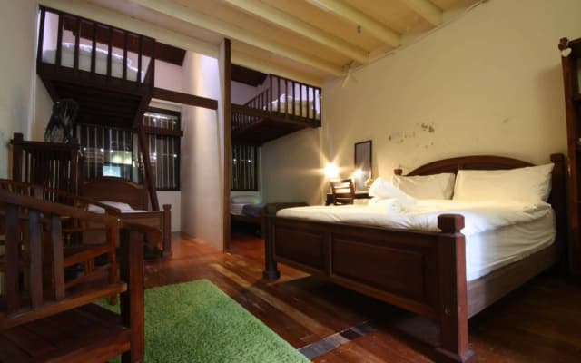 Pavilion Coffee Guesthouse - photo 3
