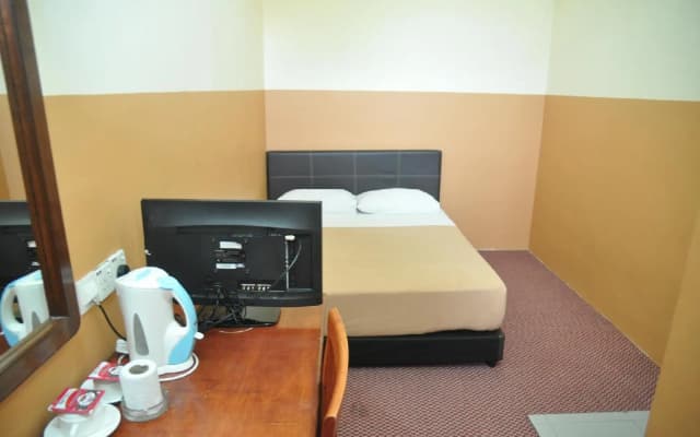 Sakiza View Hotel Setia Tropika - photo 3