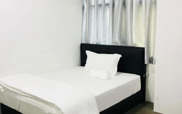 H-Hotel - photo 3