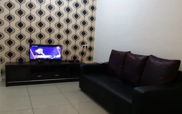 NY Cyber Apartment - photo 3