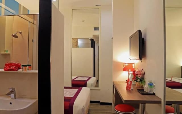 HelicoNia Hotel by OYO Rooms - photo 4