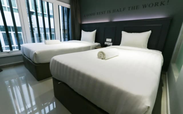 Hotel 99 - Sri Petaling - photo 2