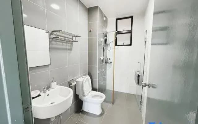 PLATINO Kids Friendly, 3BR Family Suite, Next to Paradigm Mall Escape JB - photo 4