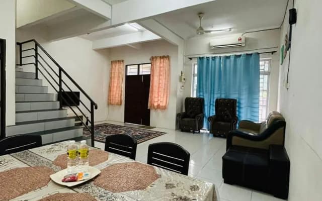 Noor Homestay Taman Putra Utama Kangar - photo 2
