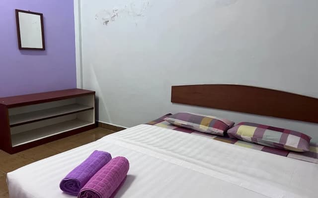 OYO 90967 Homestay Chalet Warisan Siti - photo 4