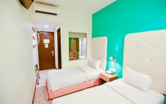 Lumut Suites - photo 3