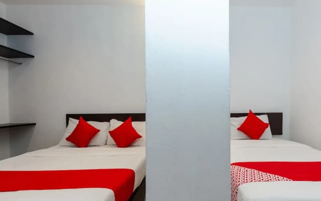 Hollitel Hotel Melaka by OYO Rooms - photo 5