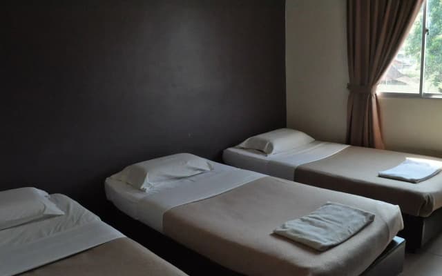 Mn Ferringhi Inn - photo 4