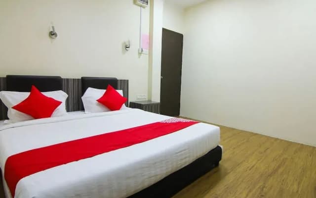 Hotel O T P Hotel - photo 3