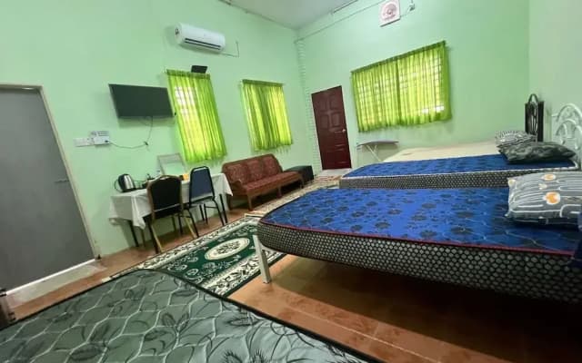 Capital O 91117 Noor Room Stay - photo 2