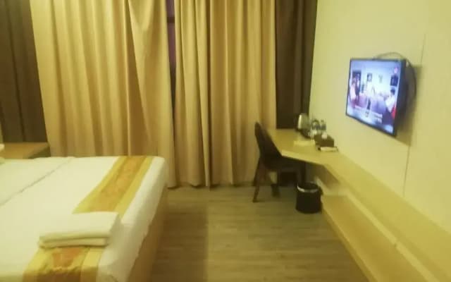 Capital O 90130 Sawadee Hotel - photo 3