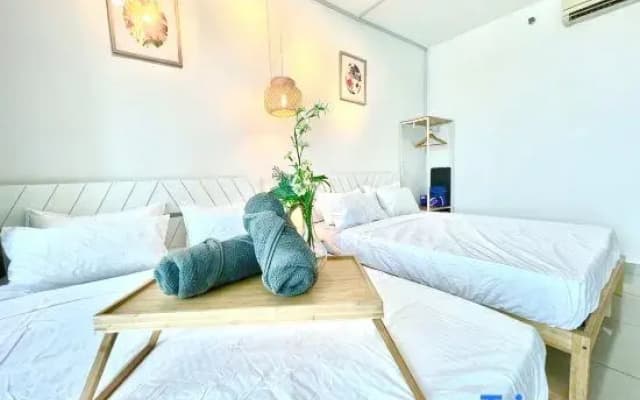 R 1-5Pax Cozy Home SetiaAlam 100mpsWifi&TV Trefoil - photo 3
