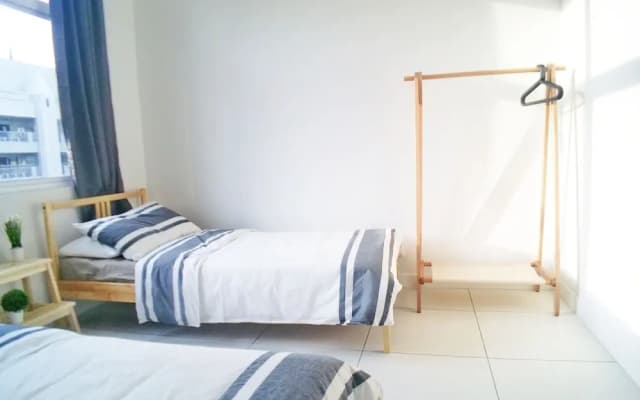 Teiw Family Homestay at Skypod Residence Puchong - photo 2