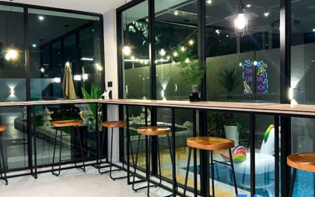 JB town area Bungalow with swimming by Urban nook - photo 3