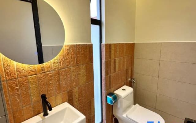 Cayana Villa by H&H Leisure Guest House - photo 2
