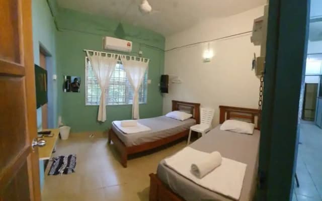 OYO 90116 Fbs Inn Hotel - photo 4