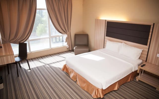 Palette Kota Kinabalu Near by Imago Shopping Mall Formerly Zara's Boutique Hotel - photo 5