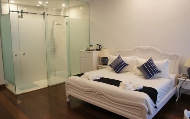 Heeren Palm Suites - photo 5