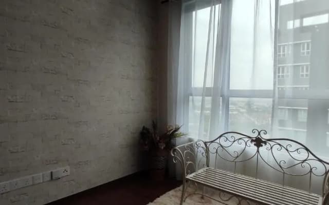 Bukit Rimau Instagrammable 2 Bedroom Apartment With Pool View up to 5 PAX - photo 4