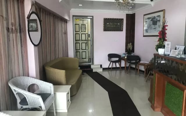 OYO 897799 Jembal Dynasty Inn - photo 2