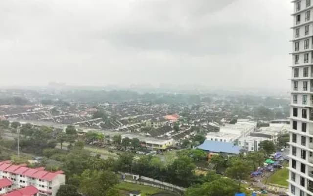 Paradigm Residences 1 BR, above Paradigm Mall ,up to 5 Person - photo 3