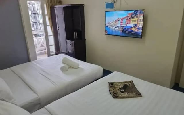 cool memories hotel - photo 3