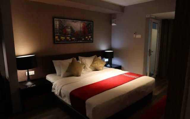 Urbano Luxury Homestay - photo 3