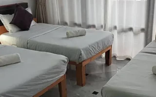 Natol Homestay- Riverbank Suites High Rise City Centre - photo 2