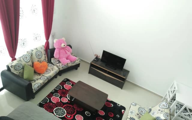 i-City Seksyen 7 Guesthouse ByKA - photo 3