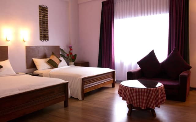 Hotel Maluri - photo 5