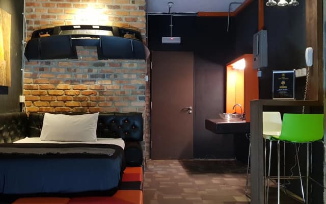 Bunker Hotel & Restaurant - photo 2