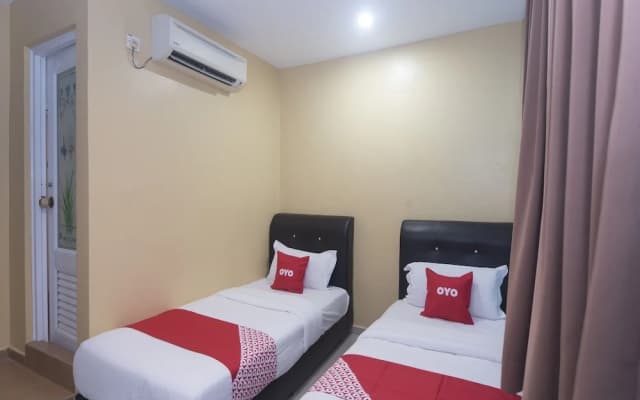 Rafik Ali Motel by OYO Rooms - photo 4