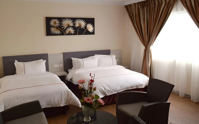 Angsoka Hotel - photo 3