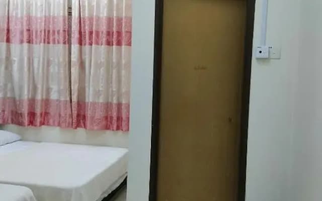 COZY Homestay KTCC Mall Pantai Batu Burok HSNZ 3BR Pangsapuri Ladang Gemilang 1 by NadiHome - photo 2