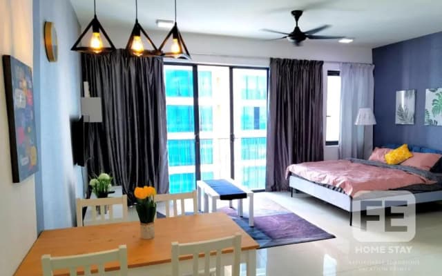 Netflix Wifi Trefoil Homestay Setia Alam FE Studo for 2 pax - photo 2