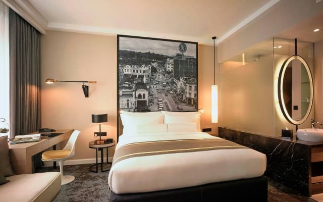 Hotel Stripes Kuala Lumpur, Autograph Collection - photo 4