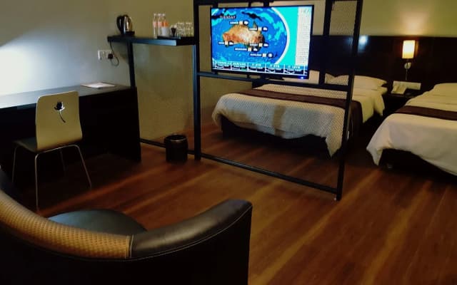 Super 8 Hotel @ Georgetown - photo 5