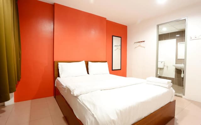 Lux Hotel - photo 2