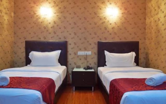 Classic Kinabalu Hotel - photo 4