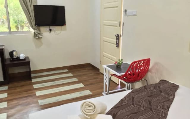 White Lodge - photo 2
