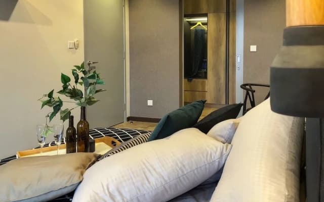 Expressionz Professional Suites by Luxurious Lifestyle Living - photo 5