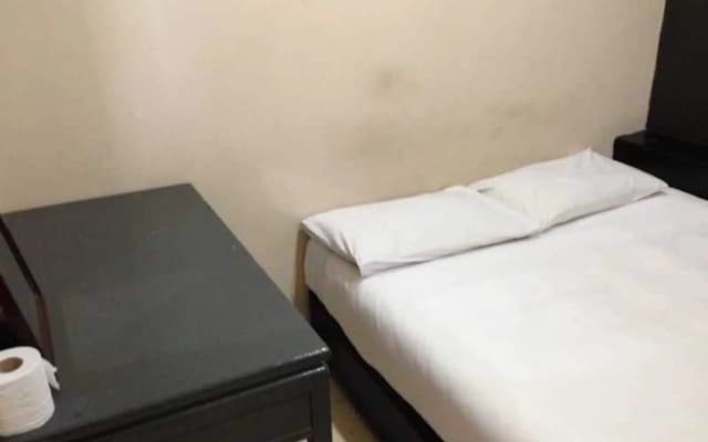 Smart Hotel Bangi Seksyen 9 - photo 2