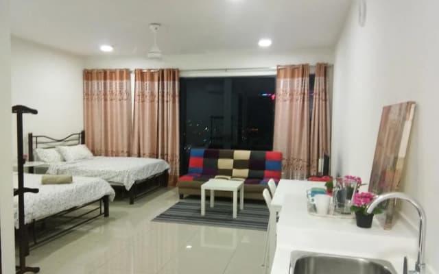 Art@trefoil setia alam*Meet2Stay* - photo 4
