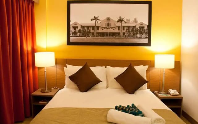 Hotel Scholar's Suites - photo 5