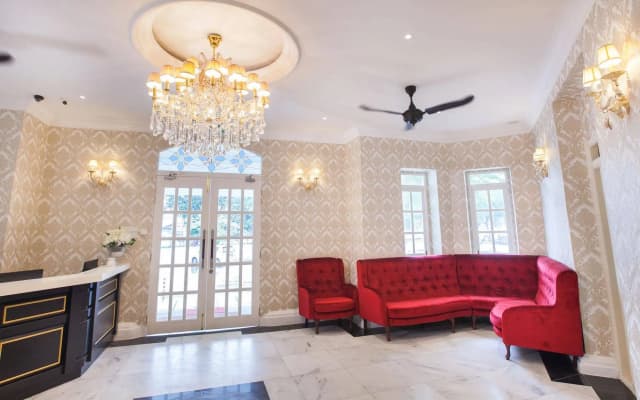 Apple Heritage Hotel - photo 2