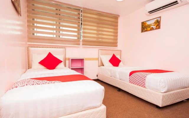Bintang Square Hotel - photo 2