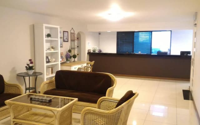 City Home Stay - photo 2