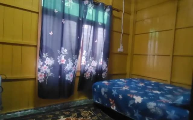 Homestay Selesa KBB 3 Guest House - photo 3