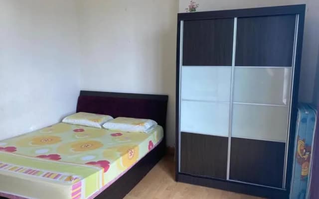 One Borneo Condominium 3bedroom with pool - photo 2