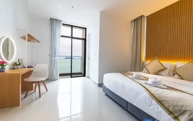 5StarPanda Seaview at The Shore Kota Kinabalu - photo 2